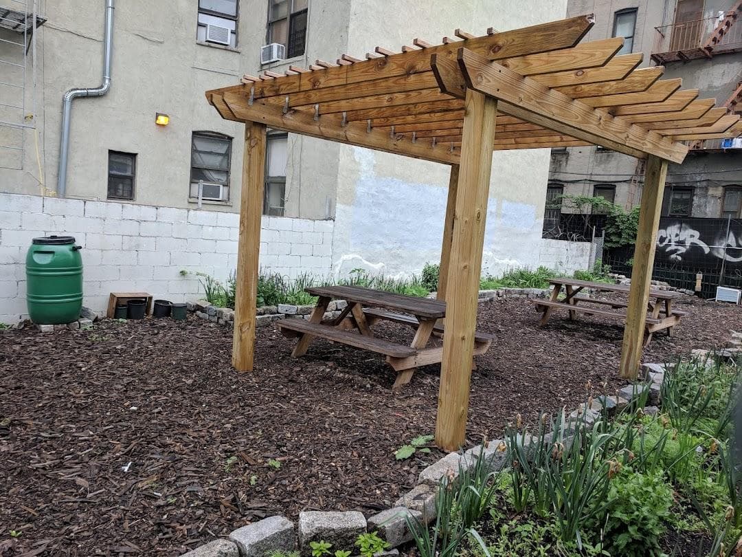 Hooper Grove photo 4