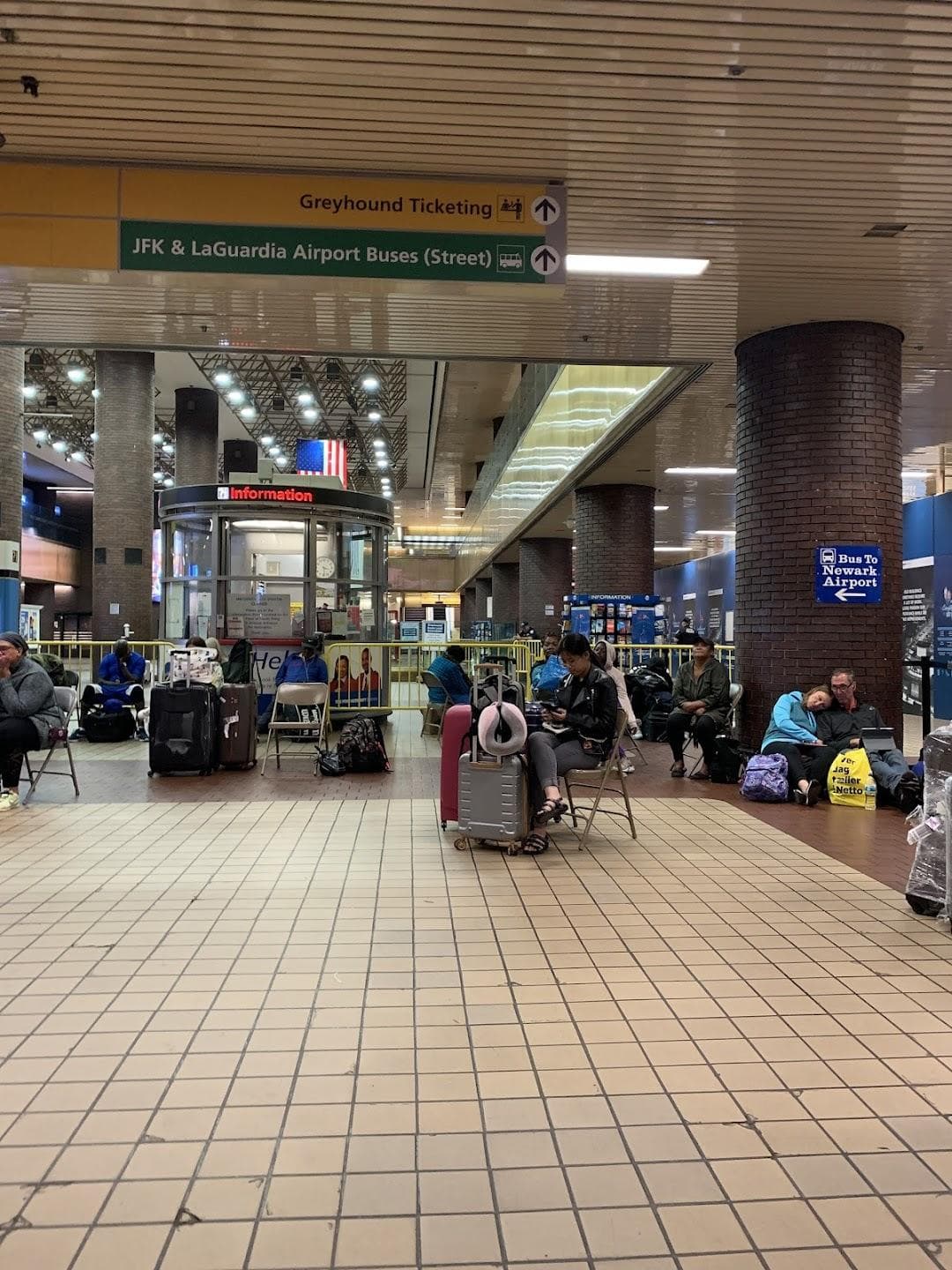 Greyhound Shop photo 4