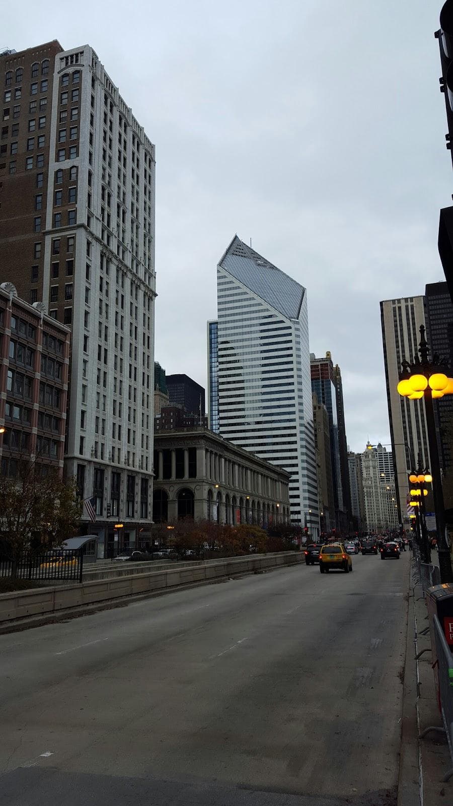 180 N Michigan Ave photo 4