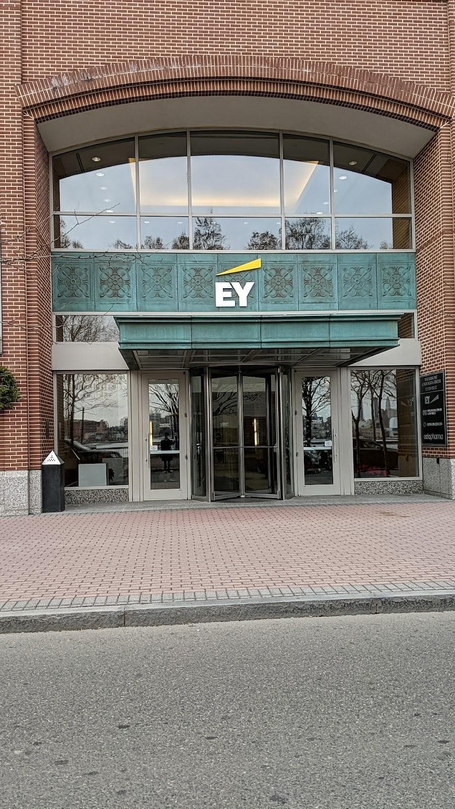 Ernst & Young LLP photo 3