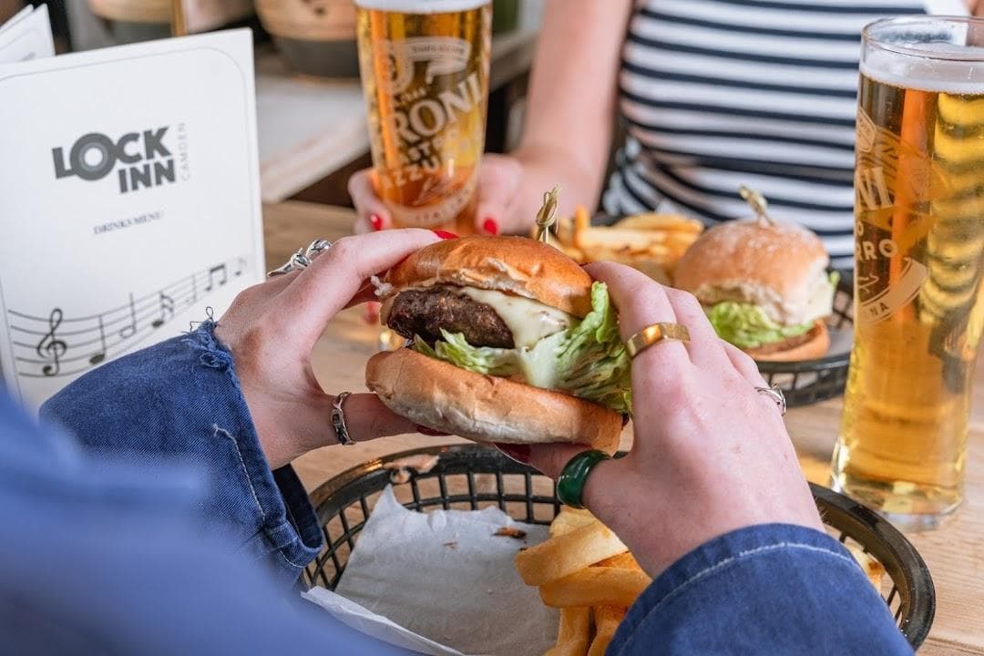 Lock Inn Camden photo 2