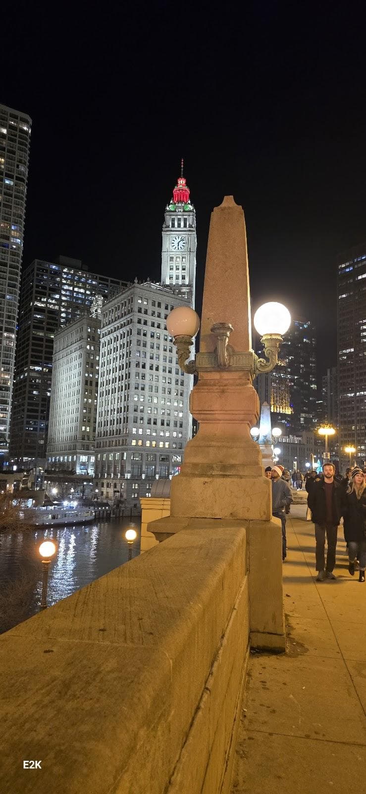 330 N Wabash Ave photo 1