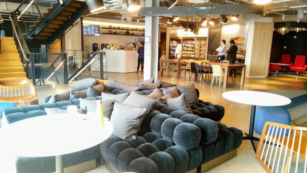Ernst & Young LLP photo 2