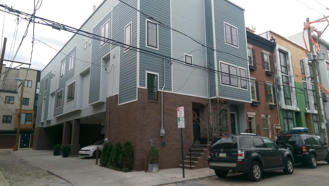 829 N Lawrence St photo 1