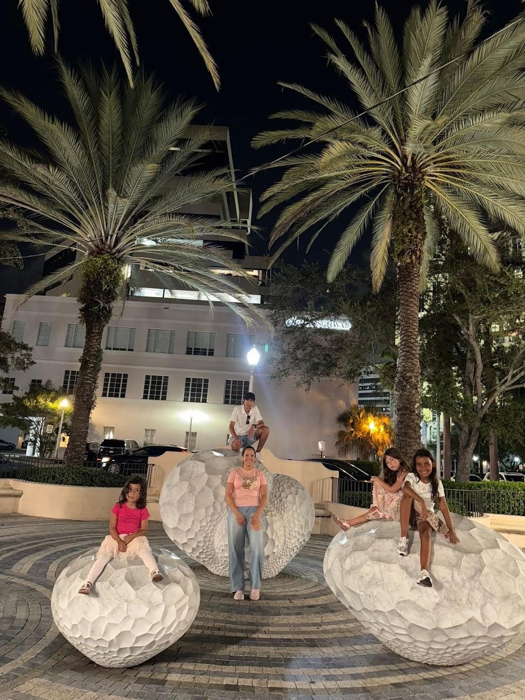 Giralda Plaza photo 4