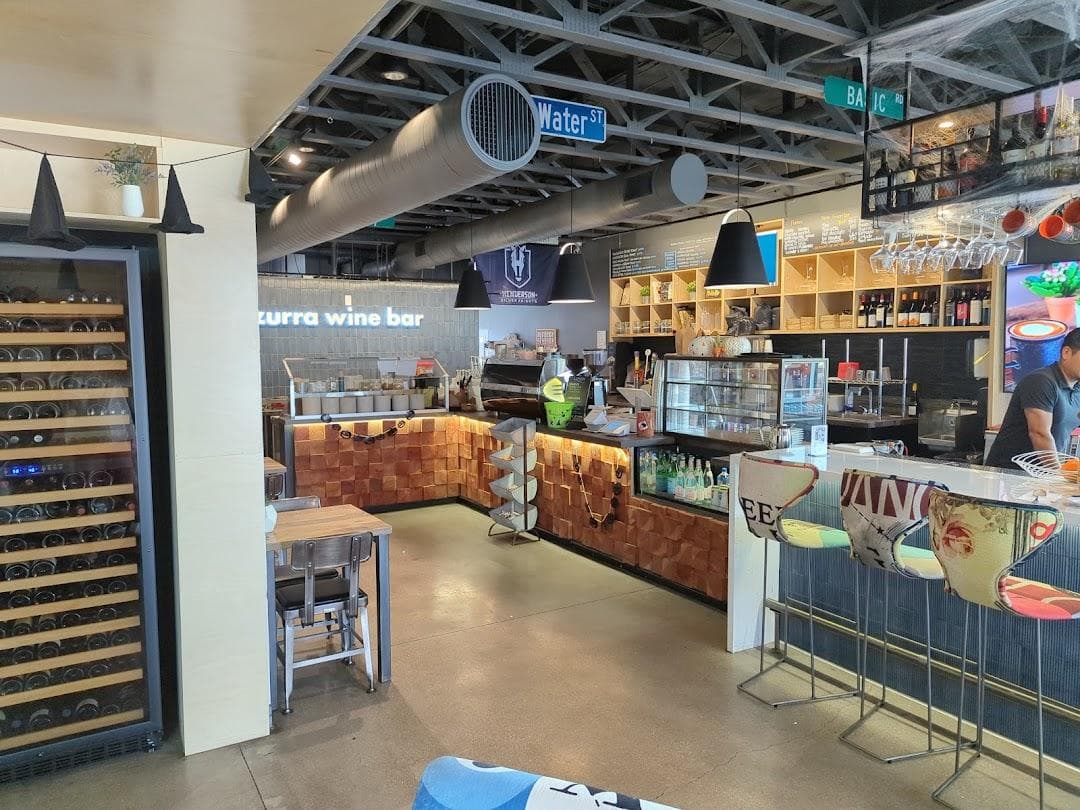 Azzurra Wine Bar photo 6