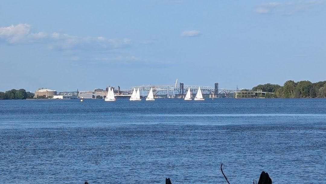 Cavanaugh's River Deck photo 2