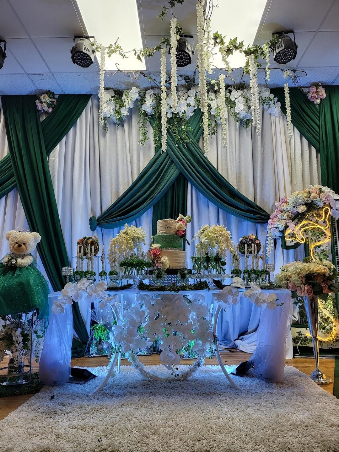 Queens Palace photo 5