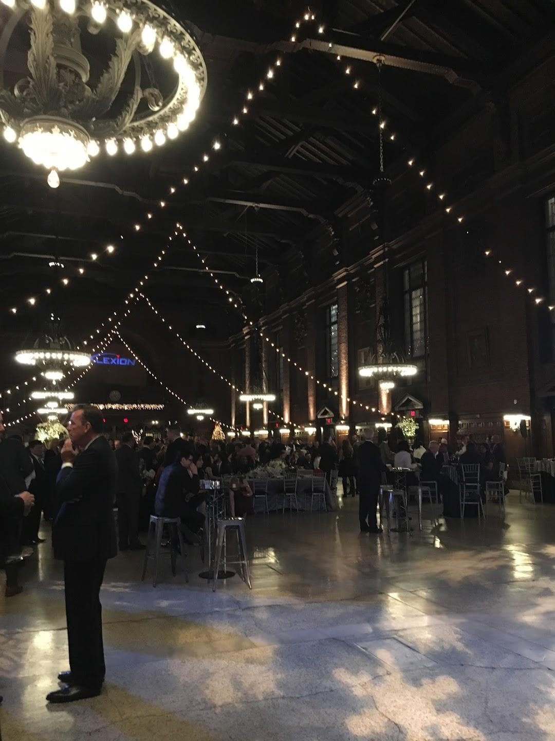 Yale University Commons Dining Hall photo 2