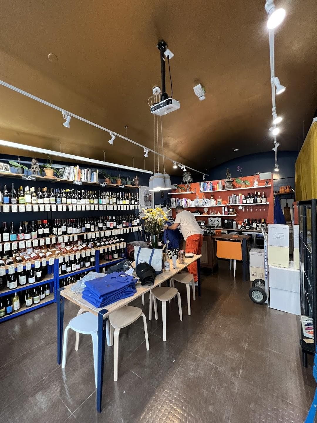 Bonde Fine Wine Shop photo 2