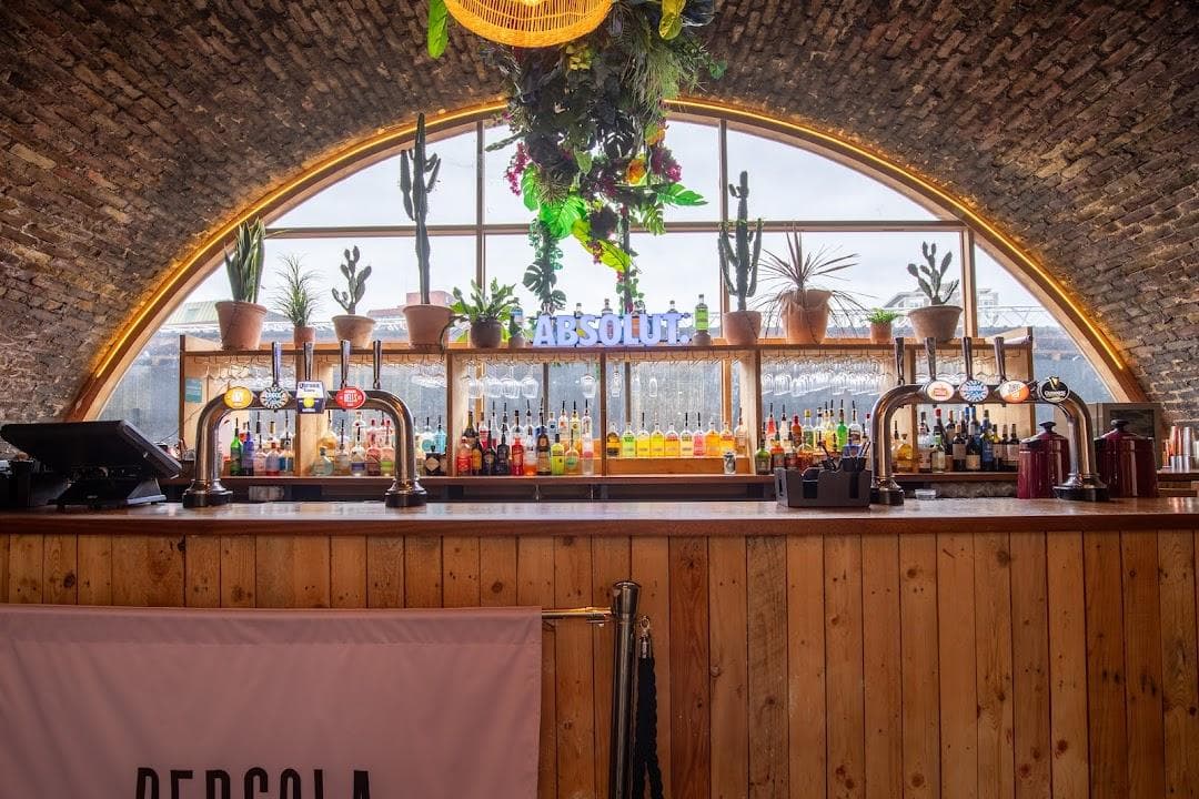 Pergola Brixton photo 1