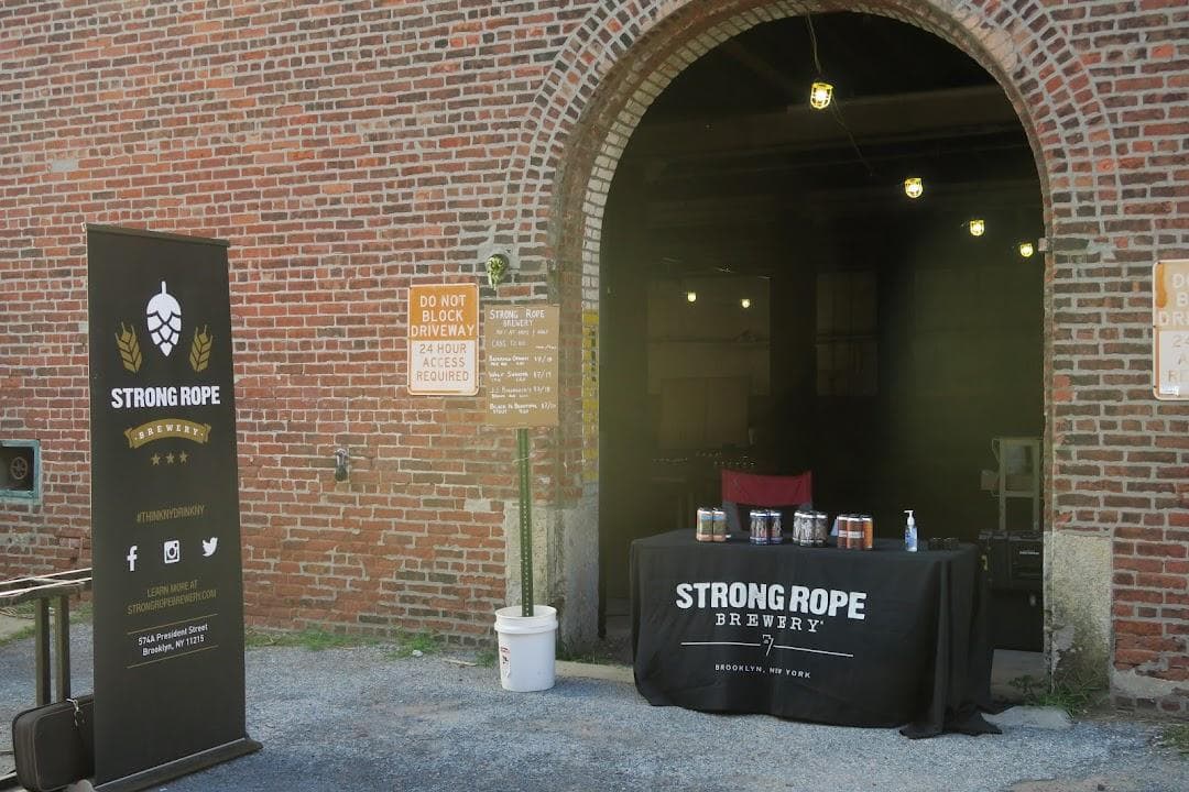 Strong Rope Brewery Red Hook photo 4
