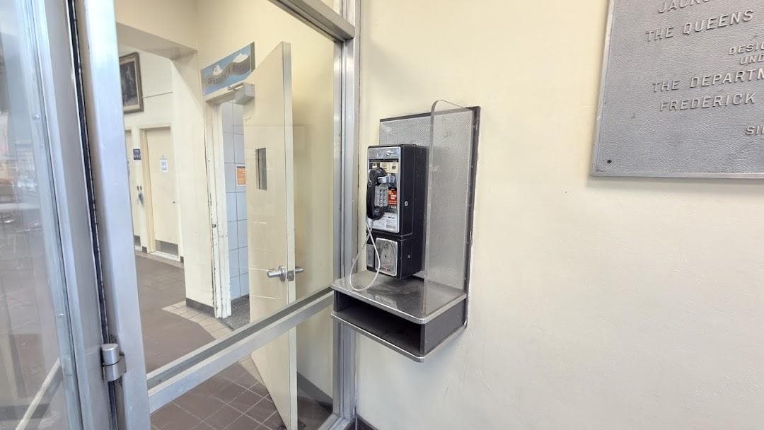 Queens Public Library at Jackson Heights photo 4