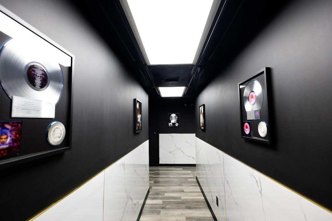 Skiro Studios photo 5