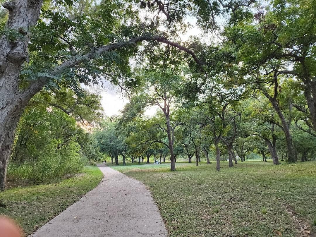 Richard Moya Park photo 3