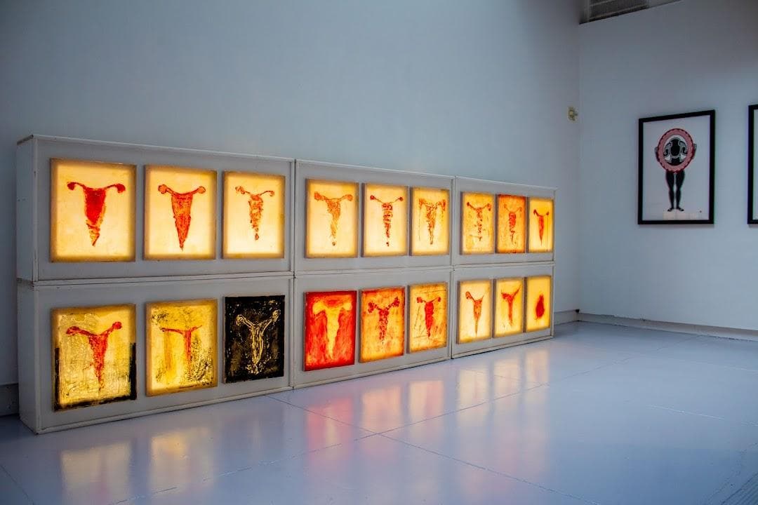 Agora Gallery photo 3