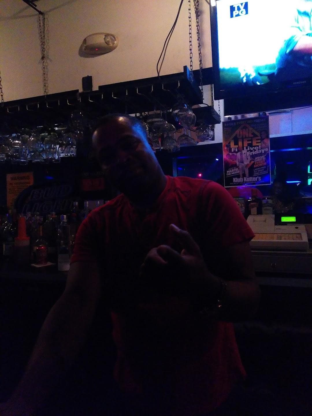 Klub Kutters Bar & Lounge photo 4