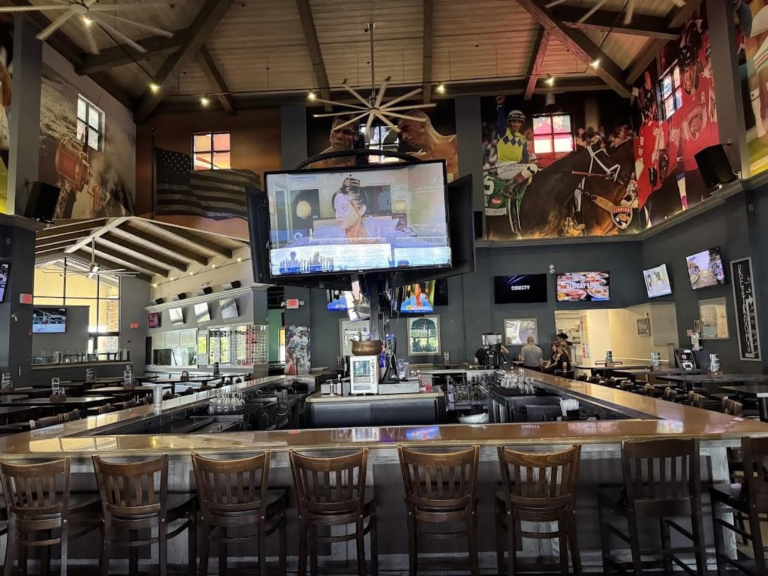 Bokamper's Sports Bar & Grill photo 5