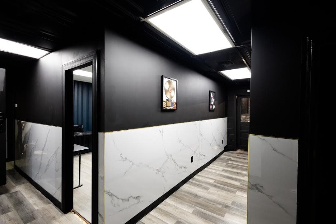 Skiro Studios photo 6