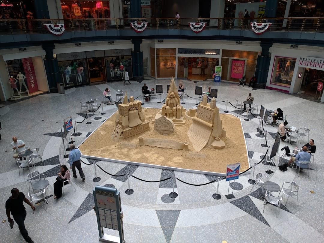 The Shops at Liberty Place photo 2