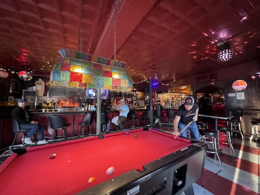 Johnny Brenda's photo 2