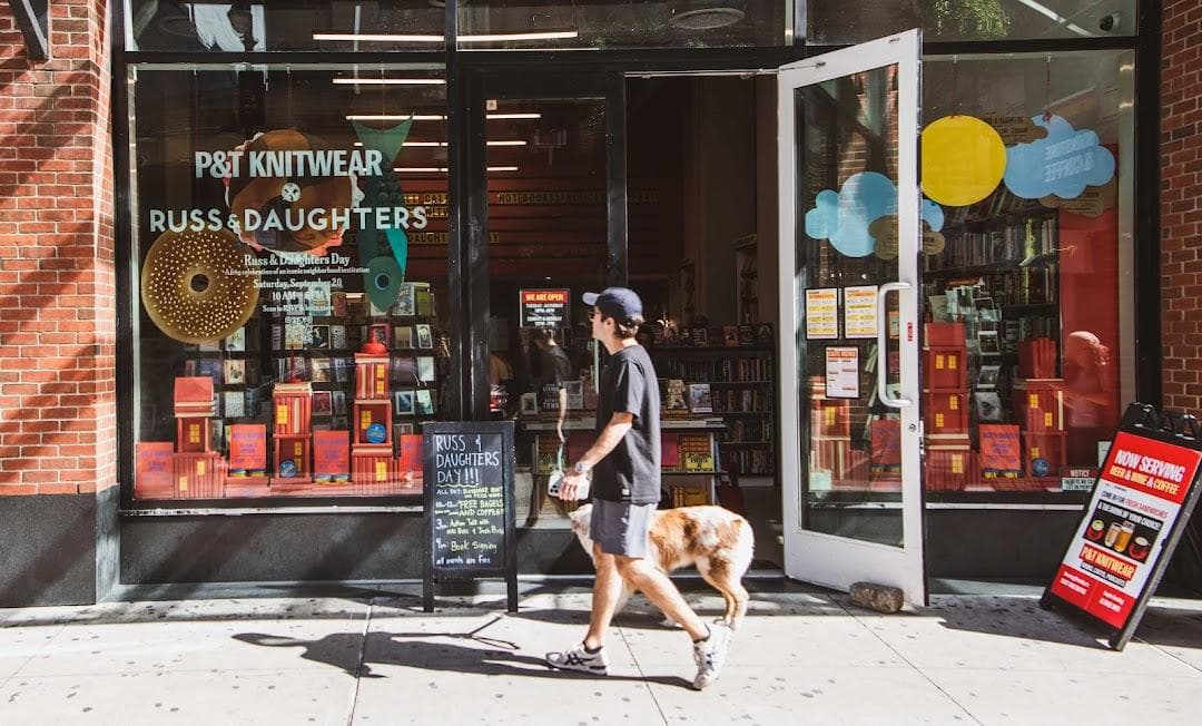 P&T Knitwear Bookstore, Coffee, & Podcast Studio photo 6