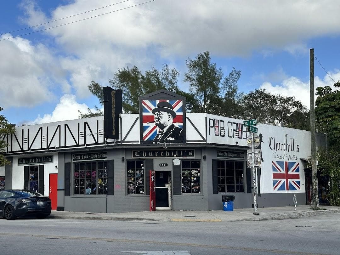 Churchill's Pub photo 4