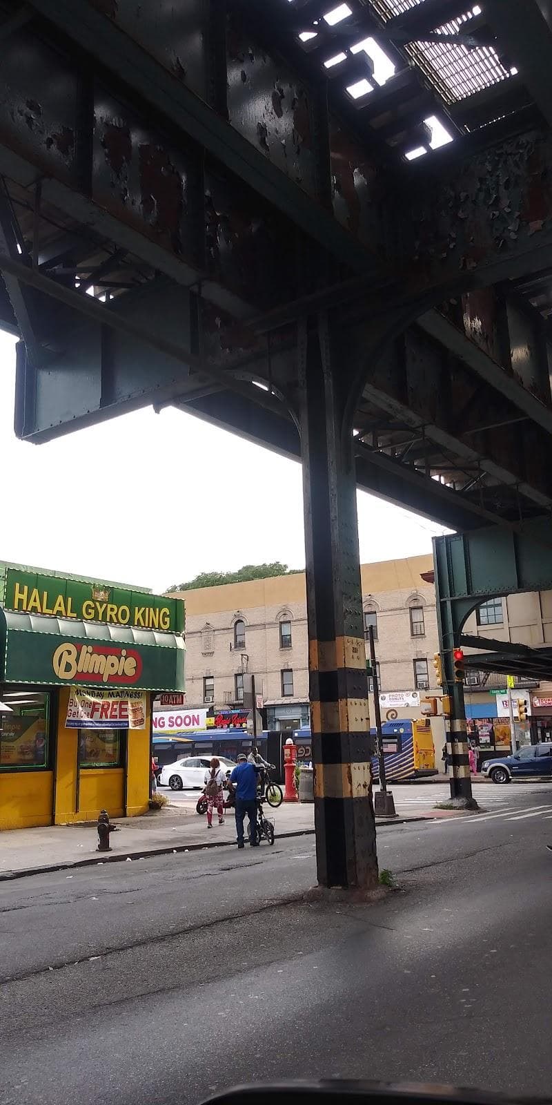 Westchester Avenue photo 1