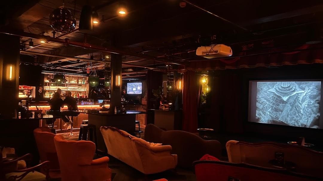 Velvet Whip Arts & Social Club photo 5