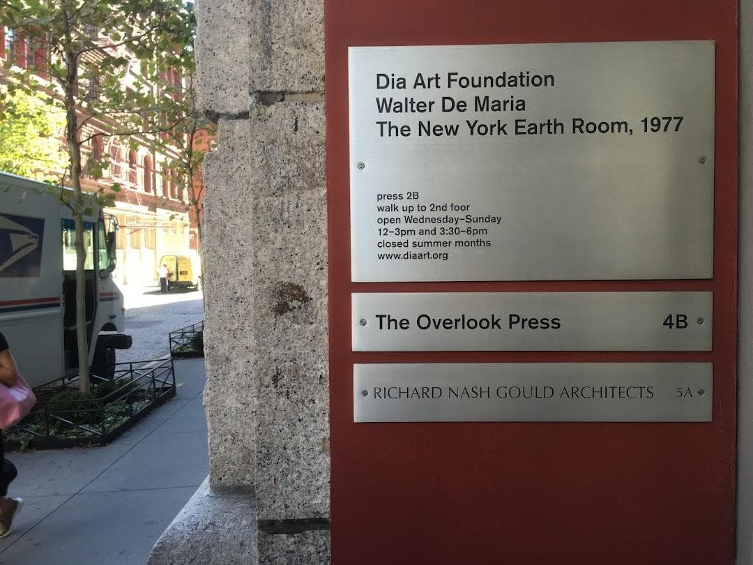 The New York Earth Room photo 6