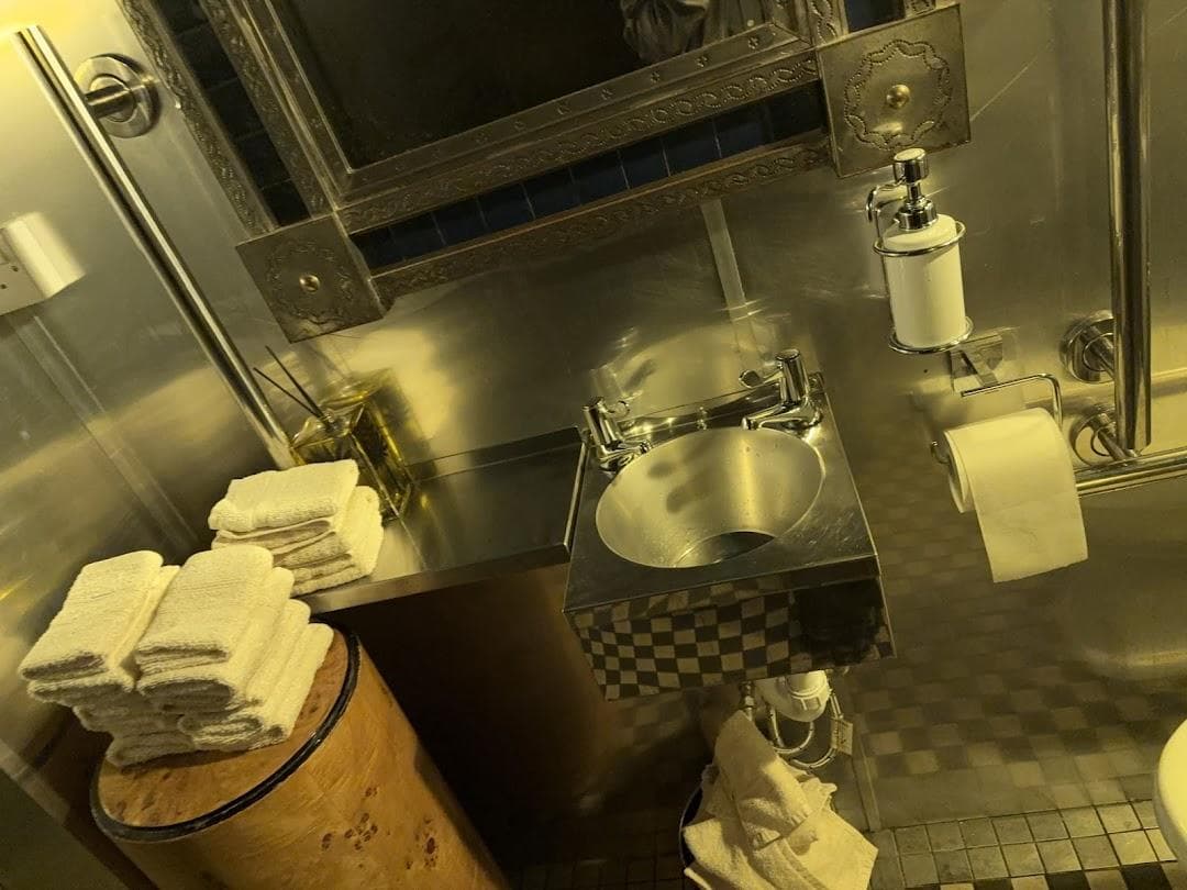 The Roses Of Elagabalus photo 3