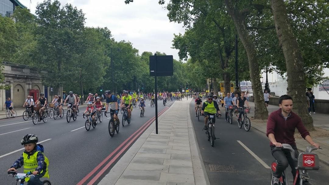 Victoria Embankment photo 6