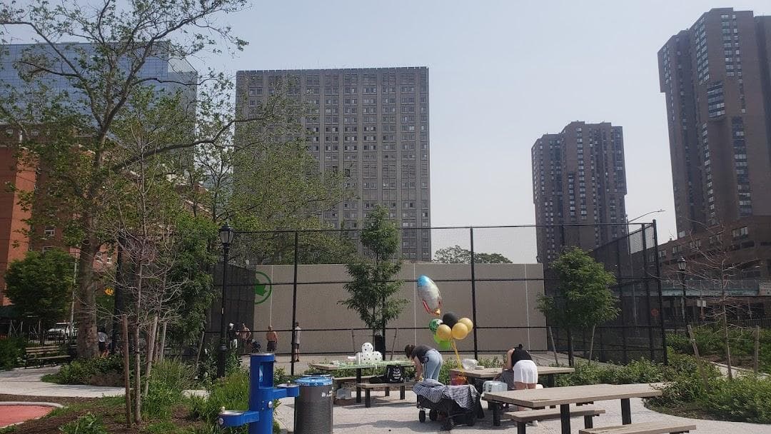 Asser Levy Playground photo 1