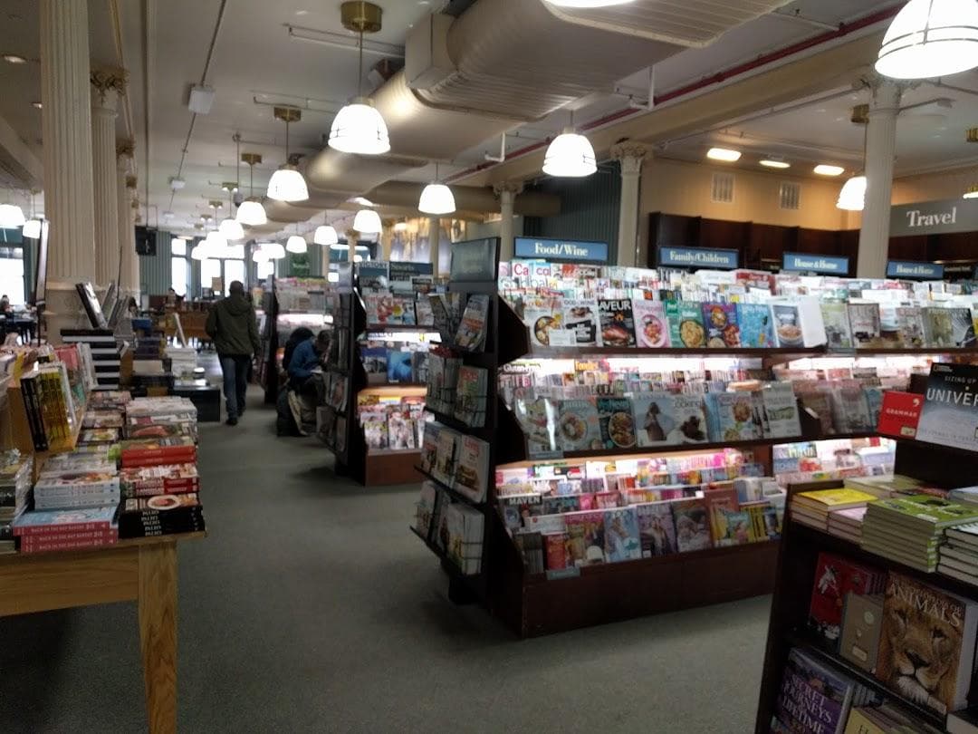 Barnes & Noble photo 1