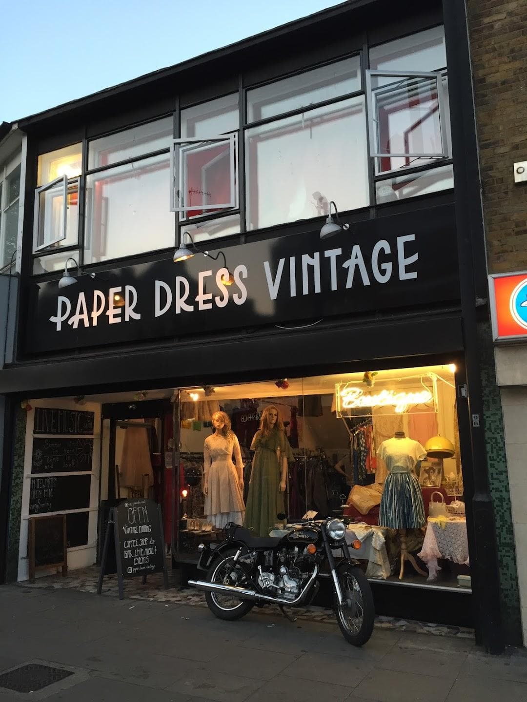 Paper Dress Vintage photo 2