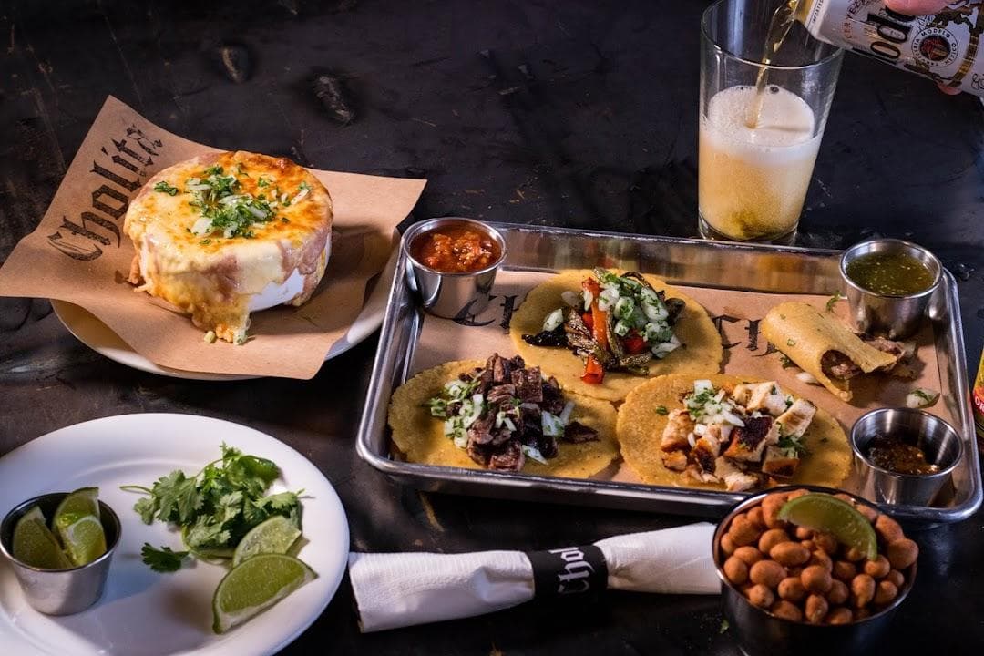 Cholita Tacos photo 2