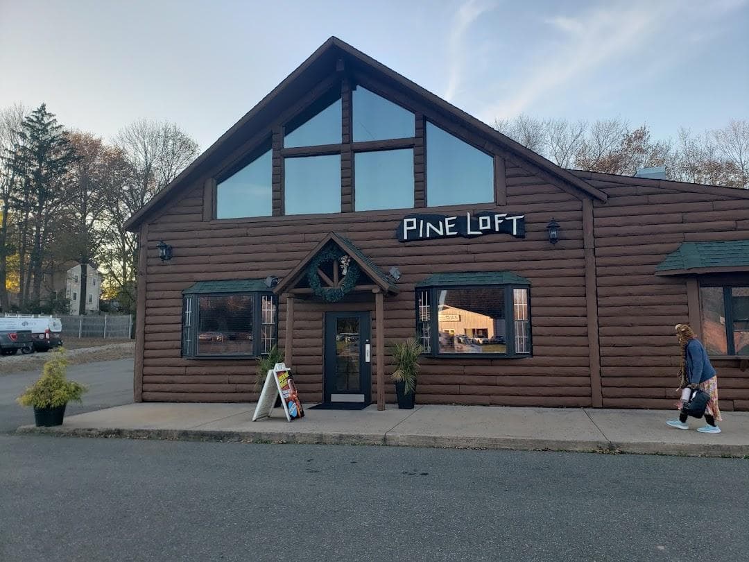 Pineloft Restaurant photo 2