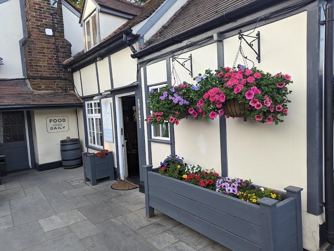 The Rabbits Pub and Restaurant photo 3