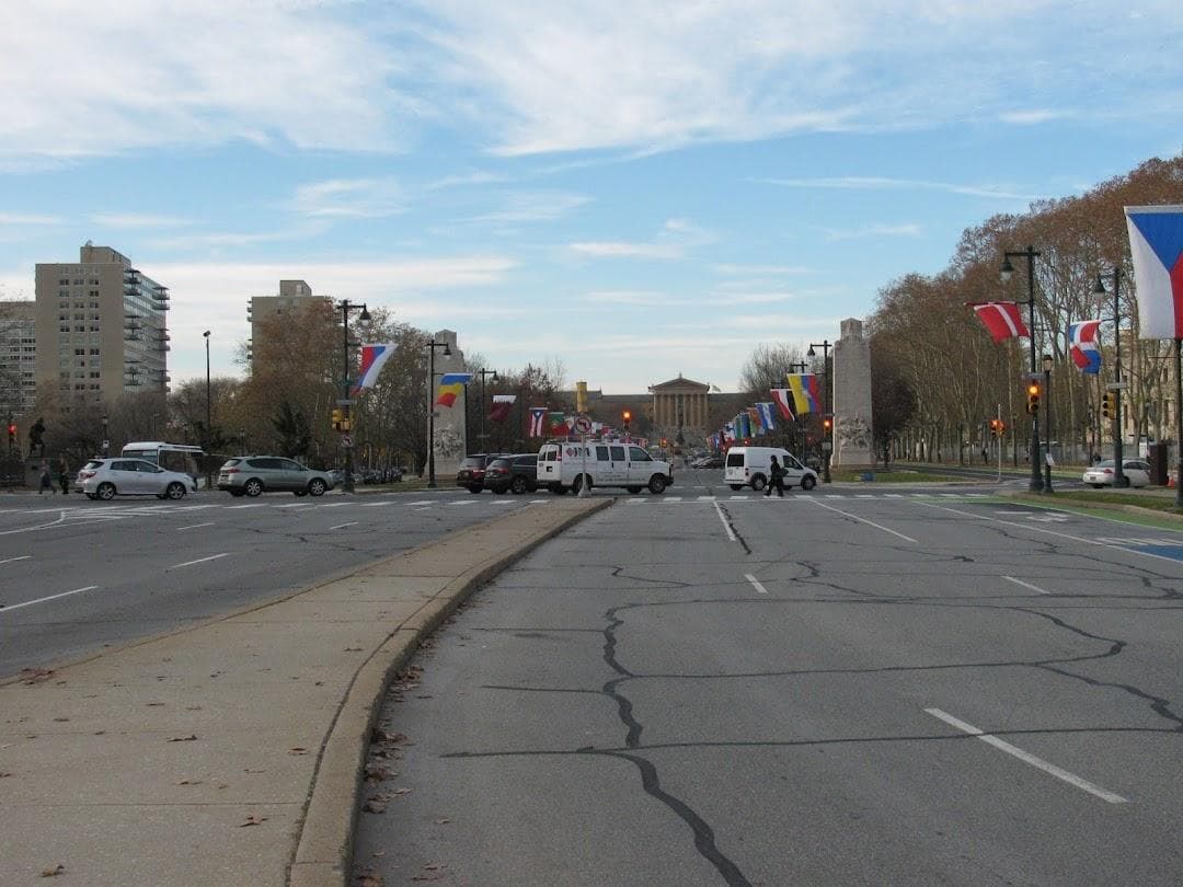 Benjamin Franklin Parkway photo 4