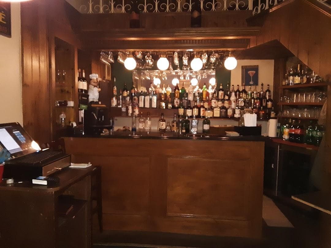 Twisted Vine Restaurant photo 4
