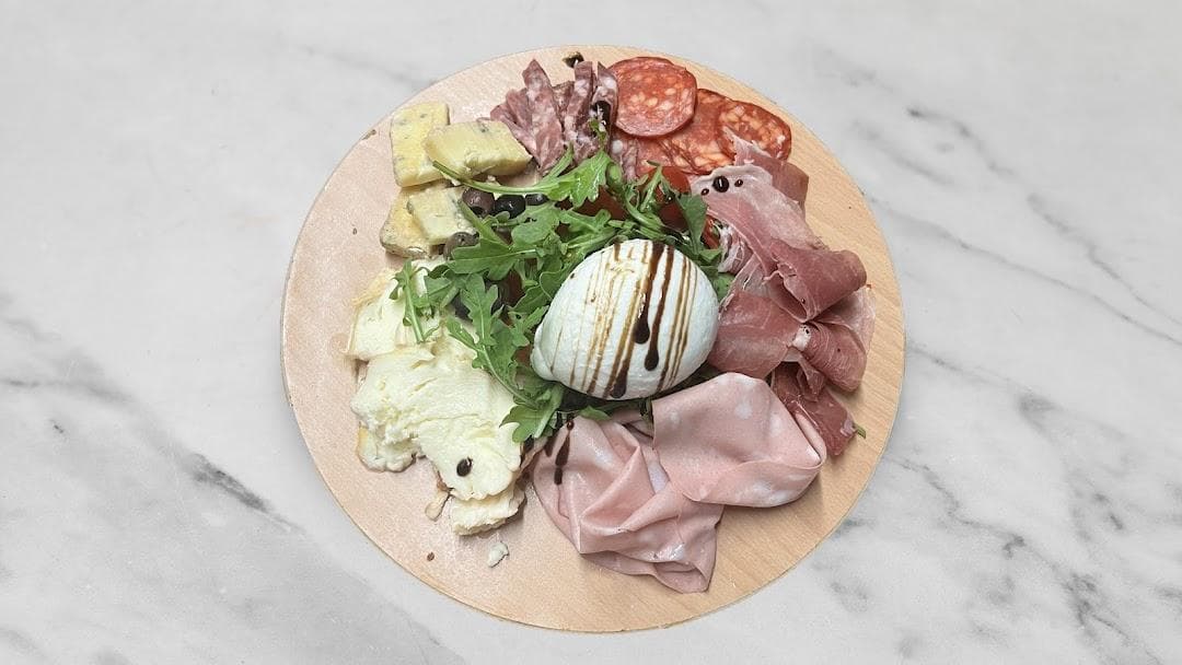 118 The Lane photo 6