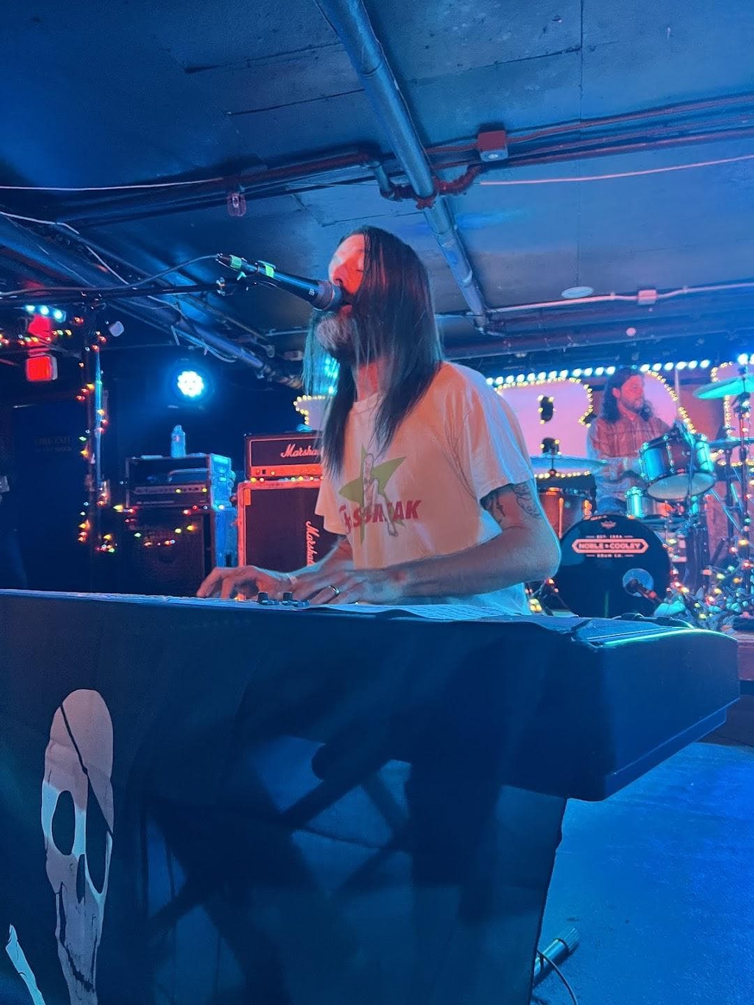 Middle East Downstairs photo 1