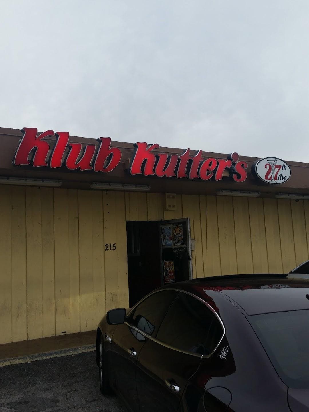 Klub Kutters Bar & Lounge photo 6