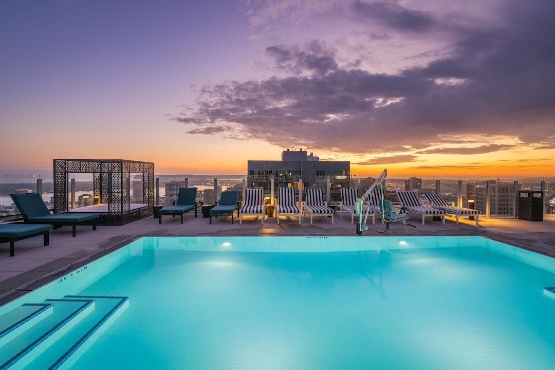 800 Broadway photo 5