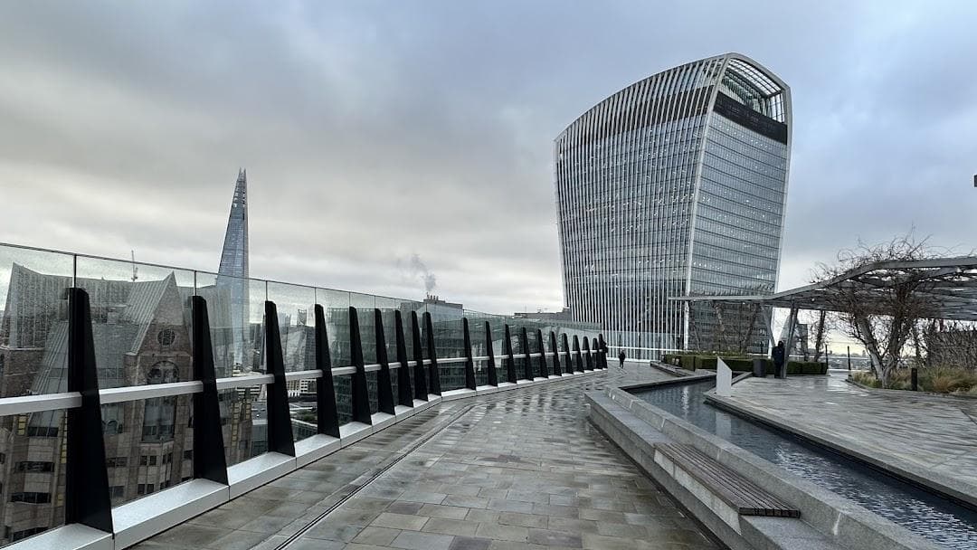 120 Fenchurch St photo 4