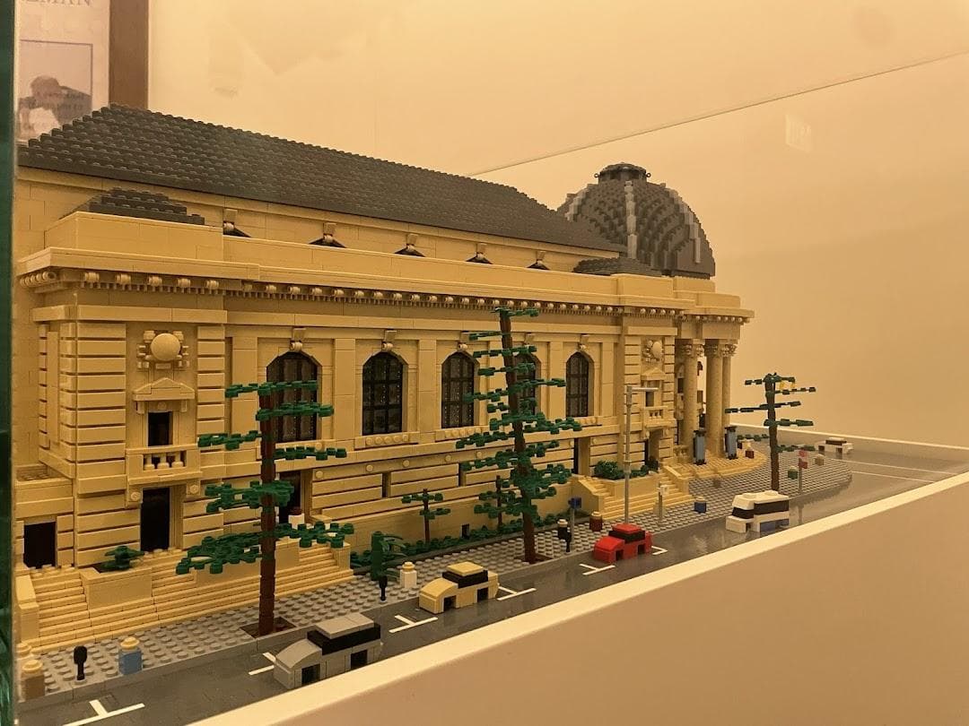 Woolsey Hall photo 5