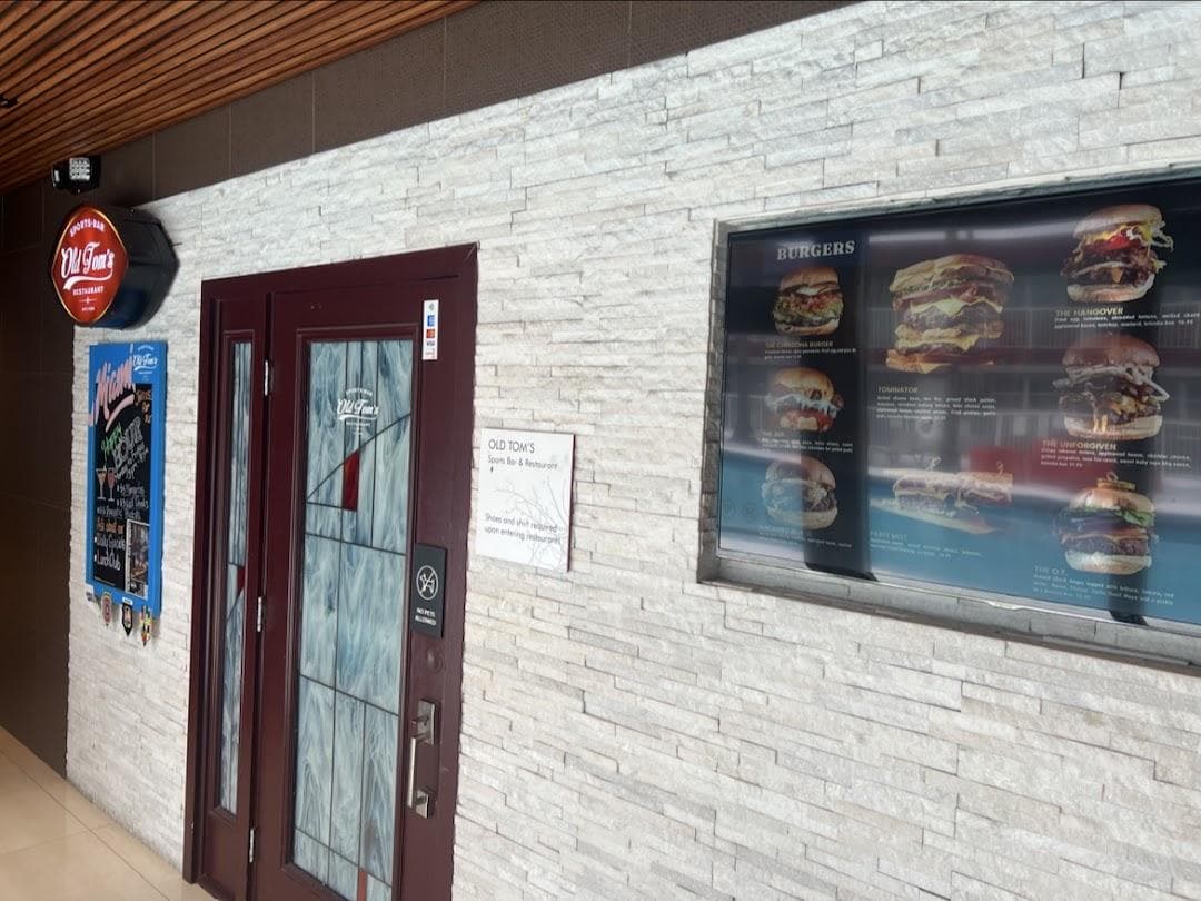 Old Tom's Sports Bar Miami Springs photo 3