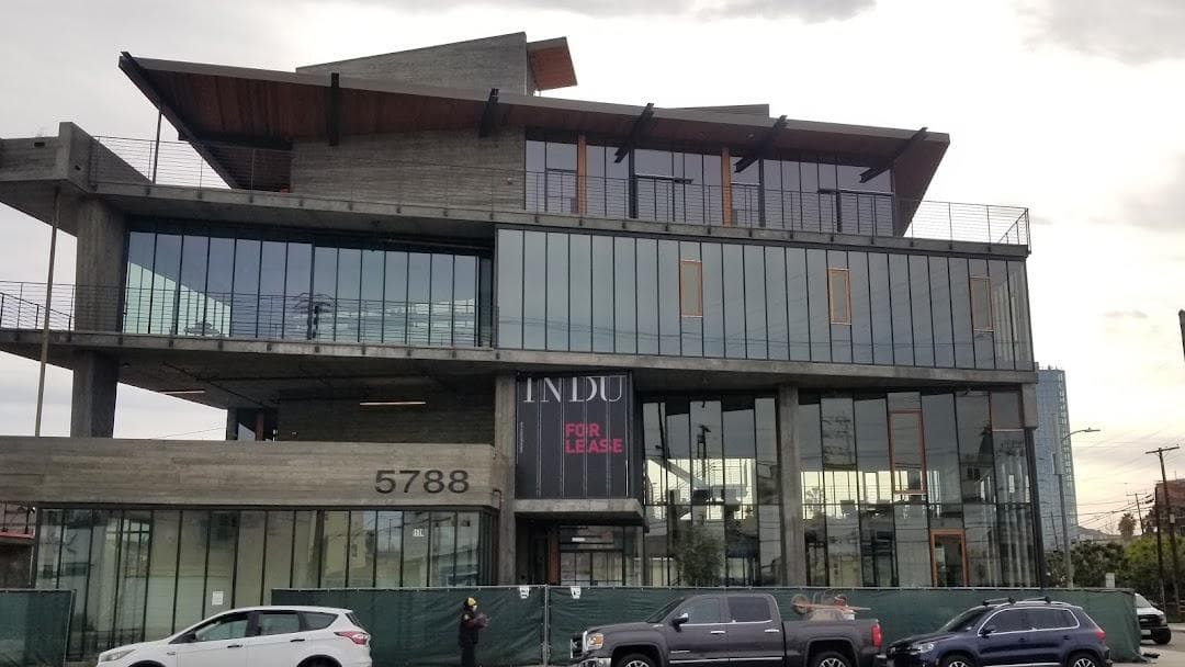 5788 W Adams Blvd photo 1