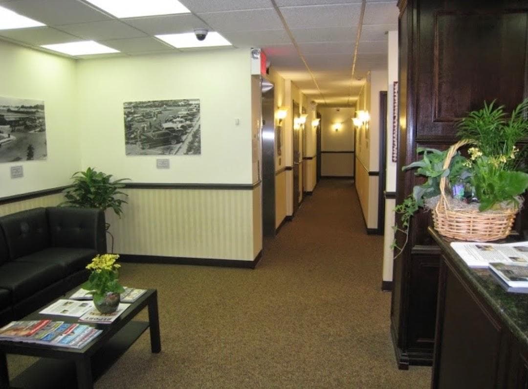 Executive Office Center Fresh Meadows: Shared Office Workspace Queens, Personal Work Space, Virtual Office Space photo 3
