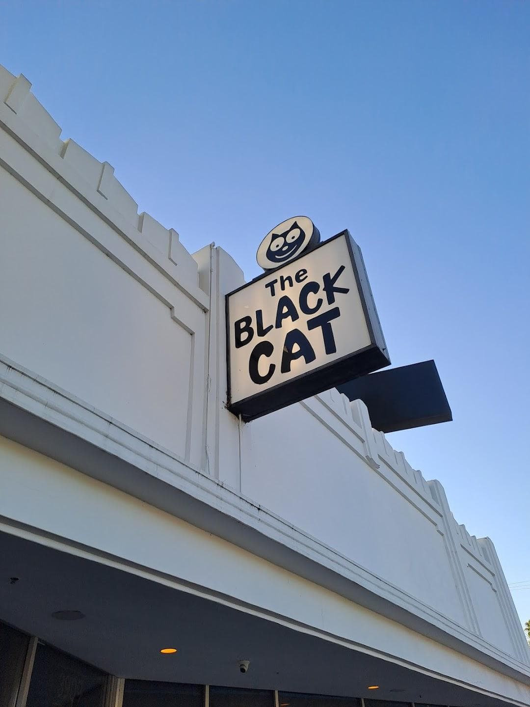 The Black Cat photo 4